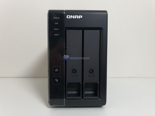 QNAP TR002 09